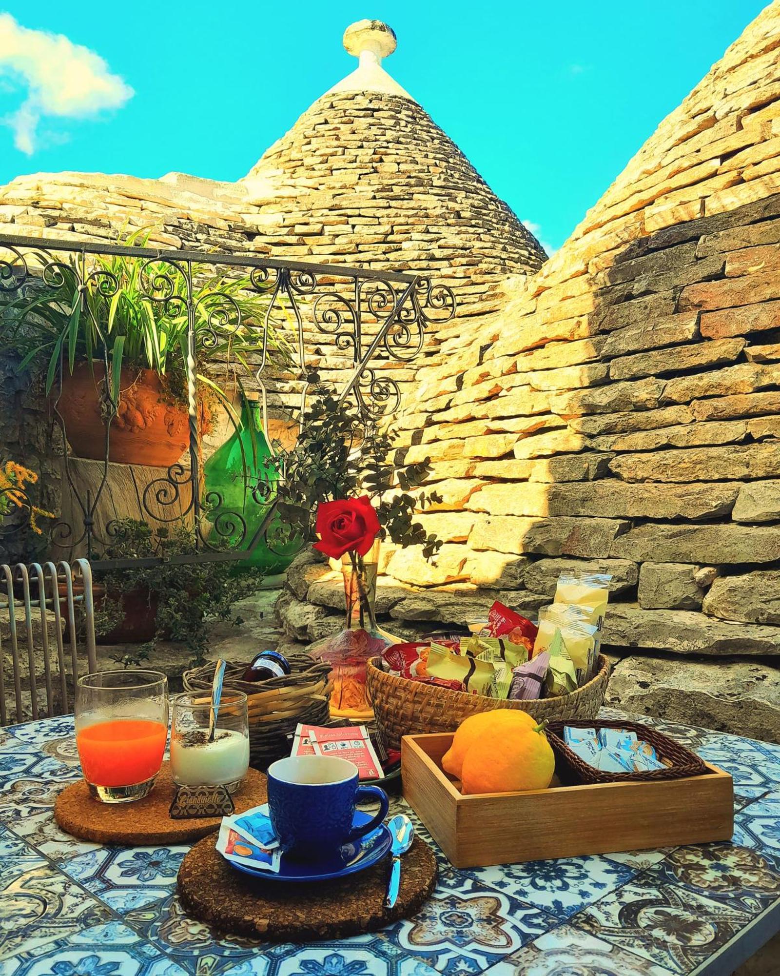 La Rosa Dei Trulli B&B Αλμπερομπέλο Εξωτερικό φωτογραφία